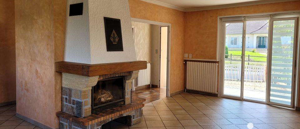 House 4 rooms of 81 m² in Gueugnon (71130)