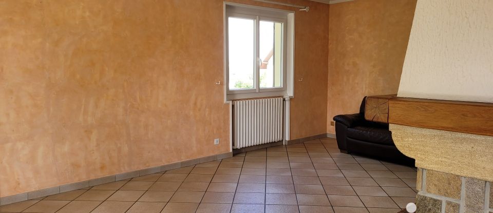 House 4 rooms of 81 m² in Gueugnon (71130)