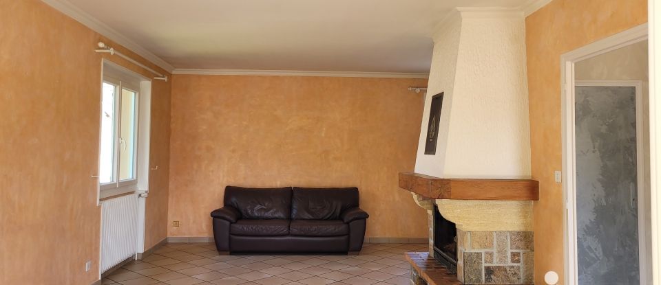 Maison 4 pièces de 81 m² à Gueugnon (71130)