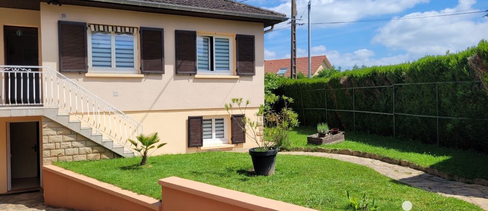 Maison 4 pièces de 81 m² à Gueugnon (71130)