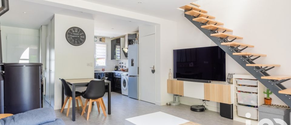 Maison 4 pièces de 83 m² à Mennecy (91540)