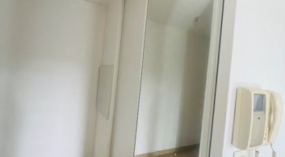 Apartment 3 rooms of 56 m² in Bordeaux (33300)