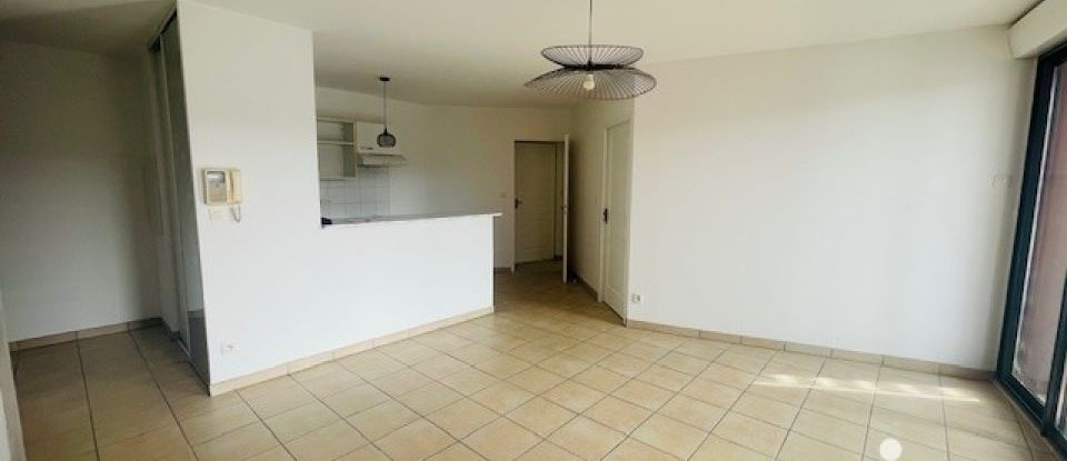 Appartement 3 pièces de 56 m² à Bordeaux (33300)