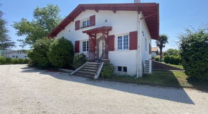 Maison 4 pièces de 145 m² à Cambo-les-Bains (64250)