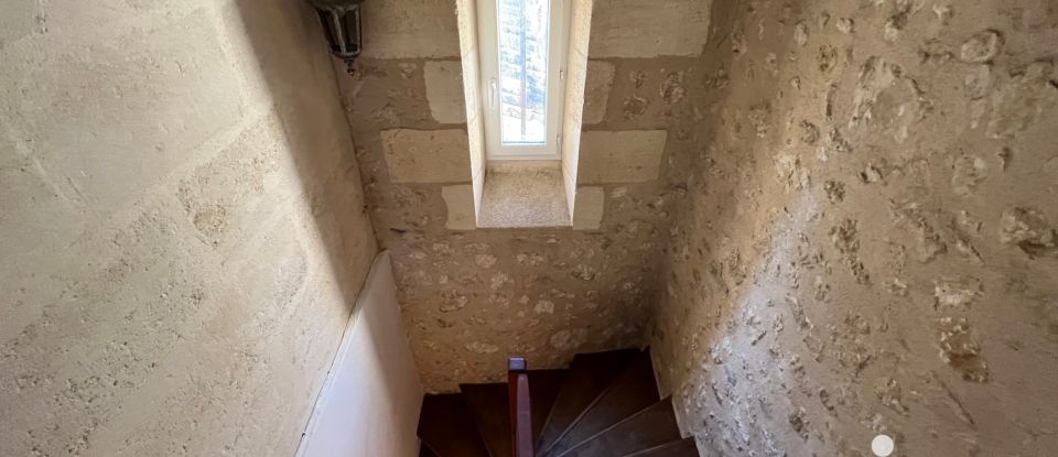 House 7 rooms of 181 m² in Saint-Caprais-de-Bordeaux (33880)