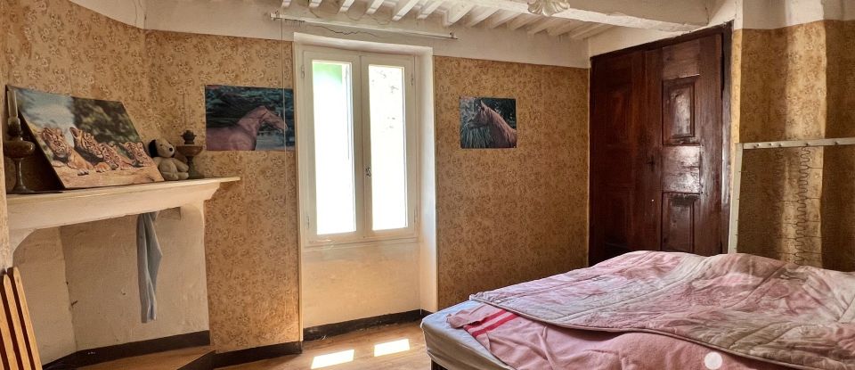 Village house 7 rooms of 137 m² in Buis-les-Baronnies (26170)