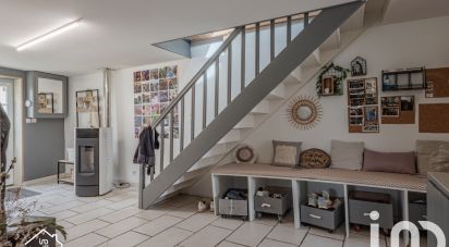 Maison 6 pièces de 210 m² à Saint-Félix (17330)