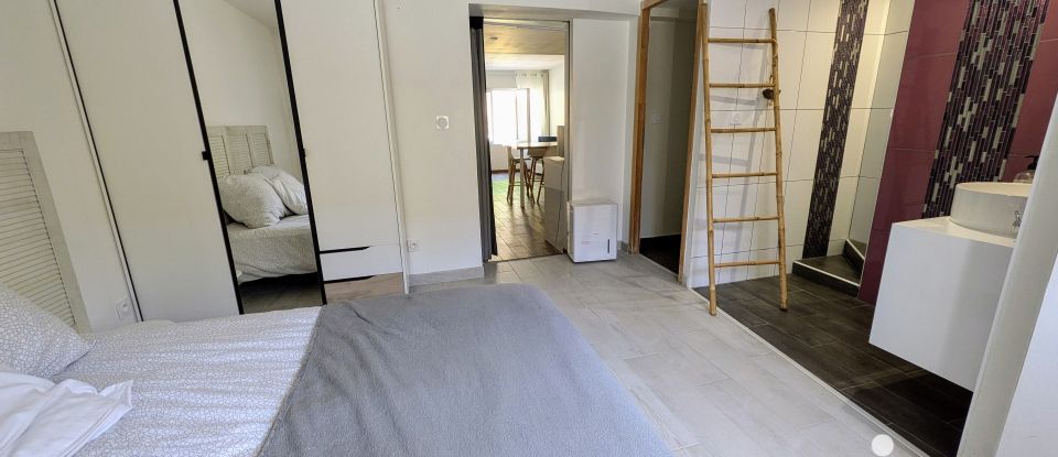 Maison traditionnelle 6 pièces de 211 m² à Gujan-Mestras (33470)