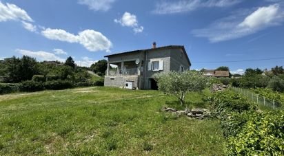House 6 rooms of 115 m² in Saint-Privat (07200)