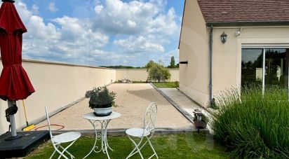 Maison 8 pièces de 240 m² à Poligny (77167)