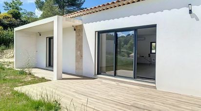 Maison 6 pièces de 156 m² à Pierrevert (04860)