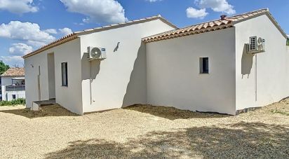 Maison 6 pièces de 156 m² à Pierrevert (04860)