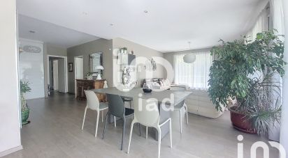 Apartment 4 rooms of 124 m² in Meylan (38240)