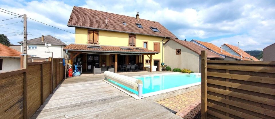 Maison 6 pièces de 194 m² à Garrebourg (57820)