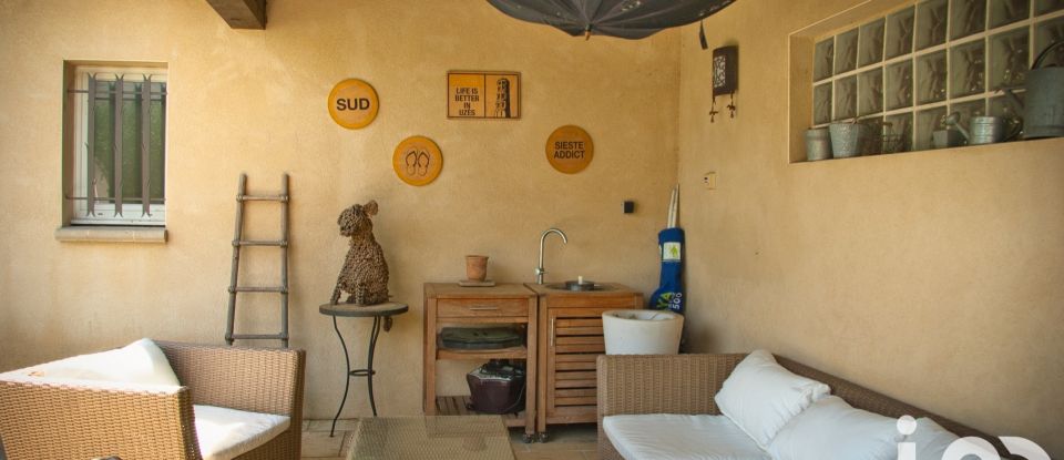 Maison traditionnelle 8 pièces de 196 m² à Uzès (30700)