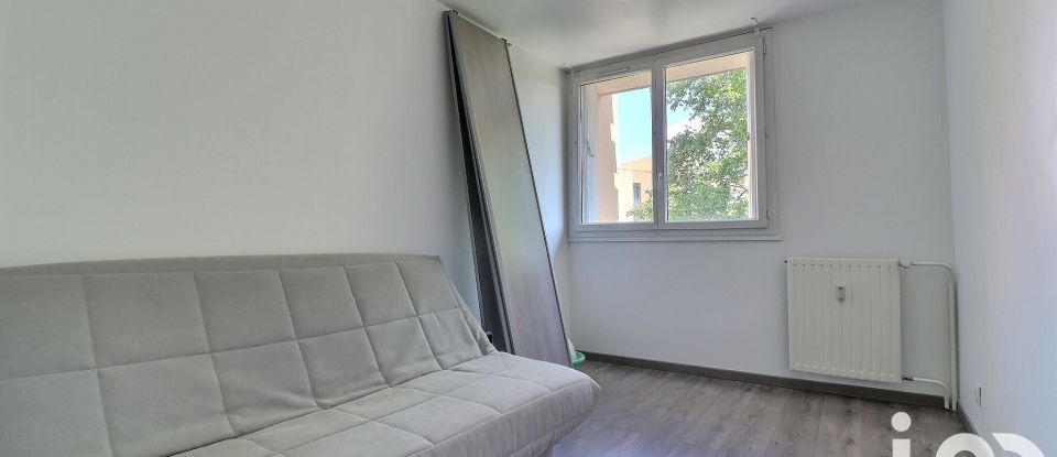 Apartment 3 rooms of 65 m² in Marseille (13013)