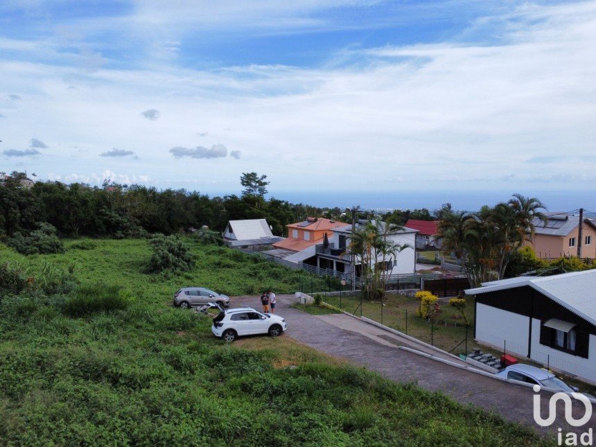 Terrain de 800 m² à Le Tampon (97430)