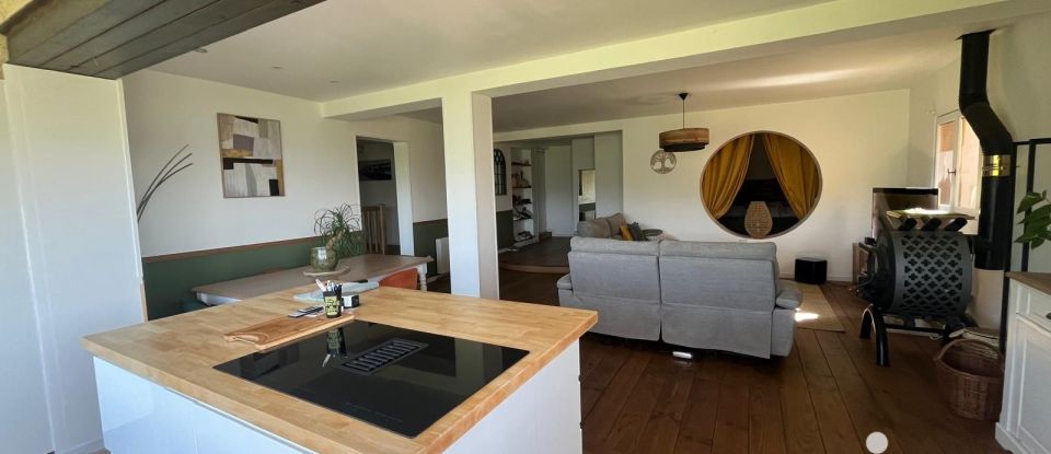 Gîte 16 pièces de 265 m² à La Roque-Gageac (24250)