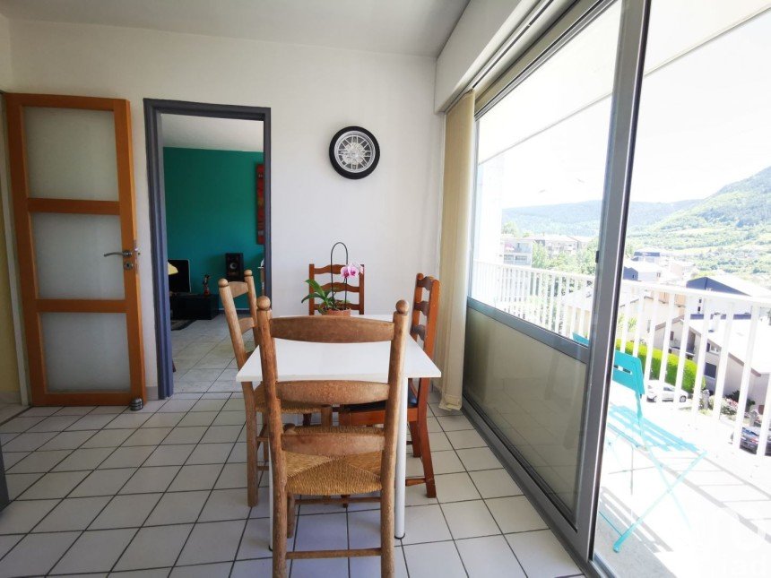 Apartment 3 rooms of 68 m² in Mende (48000)