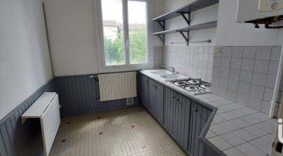 Apartment 3 rooms of 56 m² in Poitiers (86000)