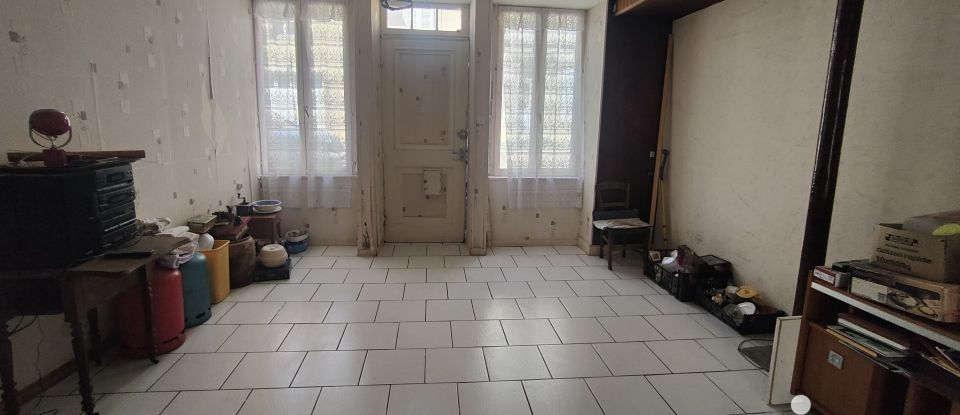 House 4 rooms of 105 m² in Arc-en-Barrois (52210)