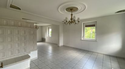House 7 rooms of 154 m² in Chavannes-sur-l'Étang (68210)