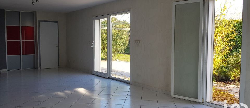 House 6 rooms of 125 m² in Virson (17290)