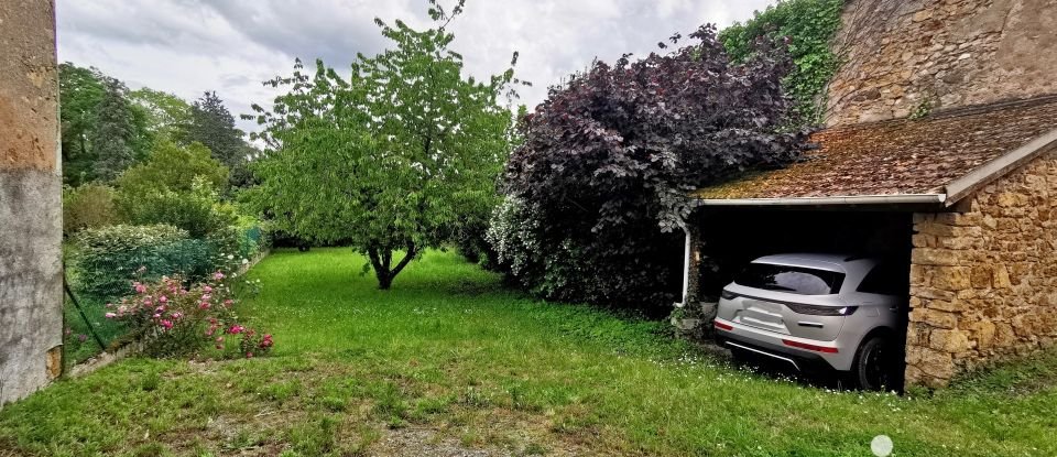 Town house 6 rooms of 145 m² in Châteaumeillant (18370)