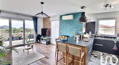 Appartement 4 pièces de 80 m² à Saint-Cyr-sur-Mer (83270)
