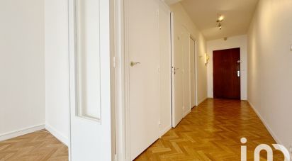Appartement 3 pièces de 70 m² à Paris (75013)