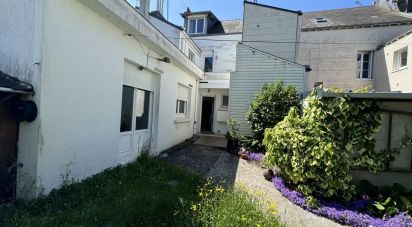 House 6 rooms of 153 m² in Saint-Nazaire (44600)