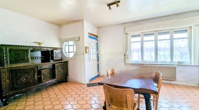 House 6 rooms of 115 m² in Aulnoye-Aymeries (59620)