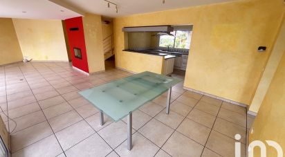 House 7 rooms of 195 m² in Lescar (64230)