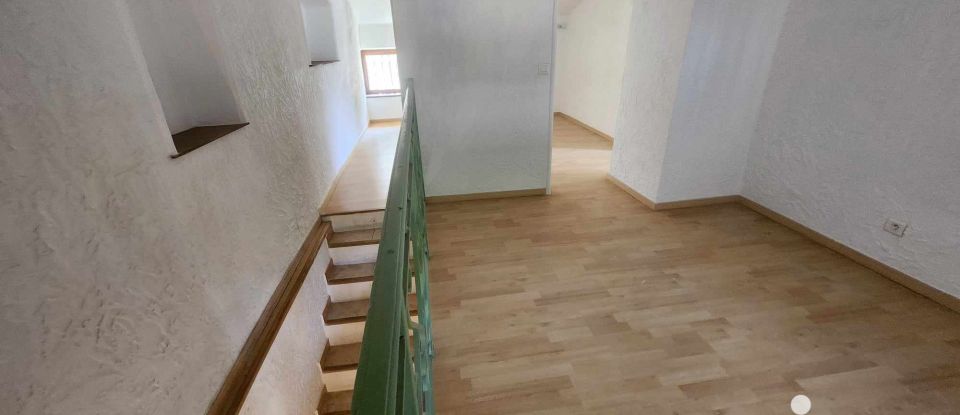 Maison 4 pièces de 82 m² à Le Luc (83340)