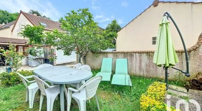 House 6 rooms of 145 m² in Sermaise (91530)