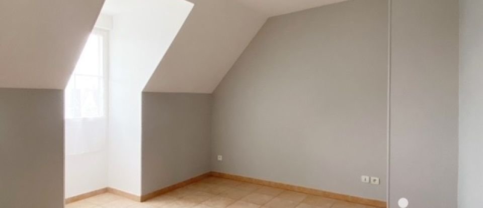 Maison 5 pièces de 112 m² à Compiègne (60200)