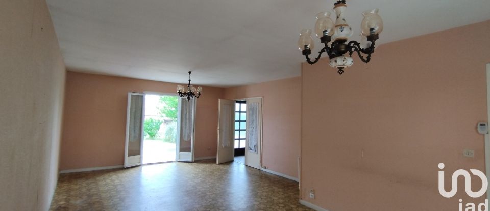 Pavilion 4 rooms of 98 m² in Romorantin-Lanthenay (41200)