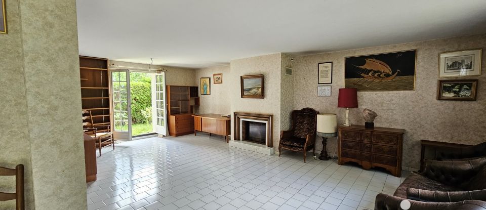 House 6 rooms of 143 m² in Saint-André-les-Vergers (10120)