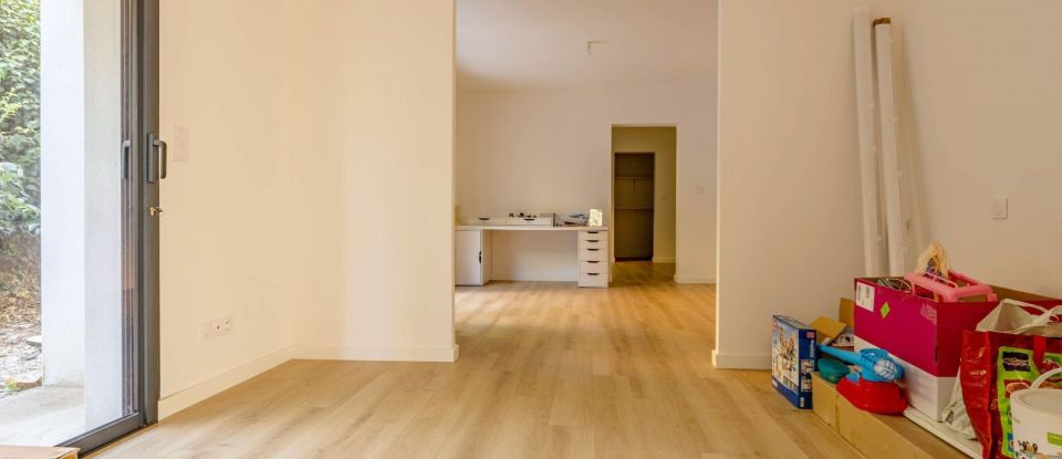 Maison 7 pièces de 227 m² à Nîmes (30000)