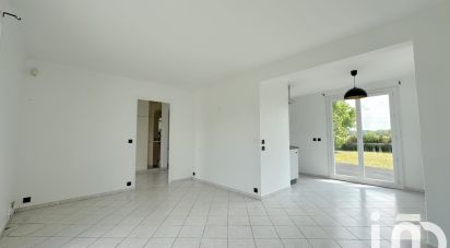 House 3 rooms of 77 m² in Ver-sur-Launette (60950)