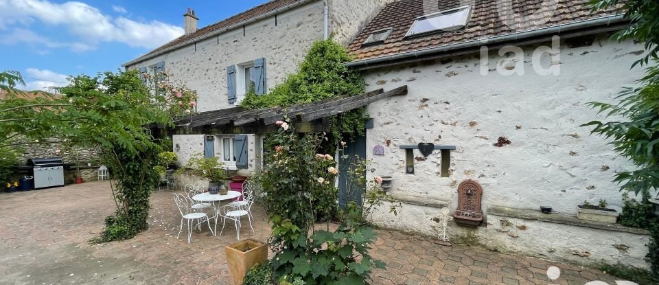 Maison de village 6 pièces de 172 m² à Boissy-le-Châtel (77169)