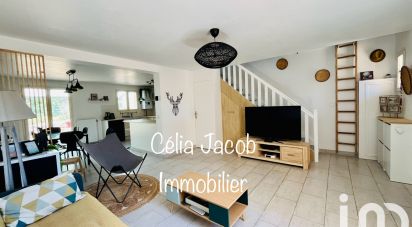 Maison 4 pièces de 90 m² à Solliès-Pont (83210)