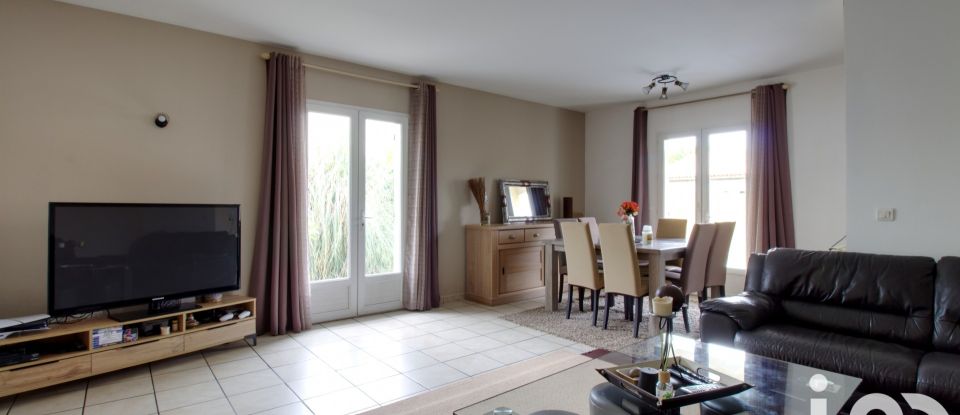 House 4 rooms of 138 m² in Cérons (33720)