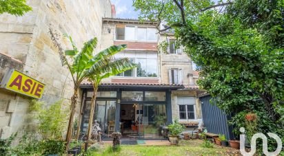Appartement 3 pièces de 81 m² à Bordeaux (33800)