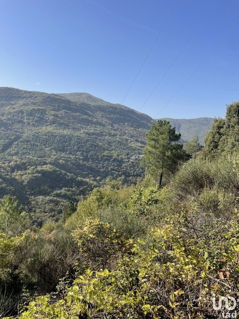 Land of 4,720 m² in Castillon (06500)