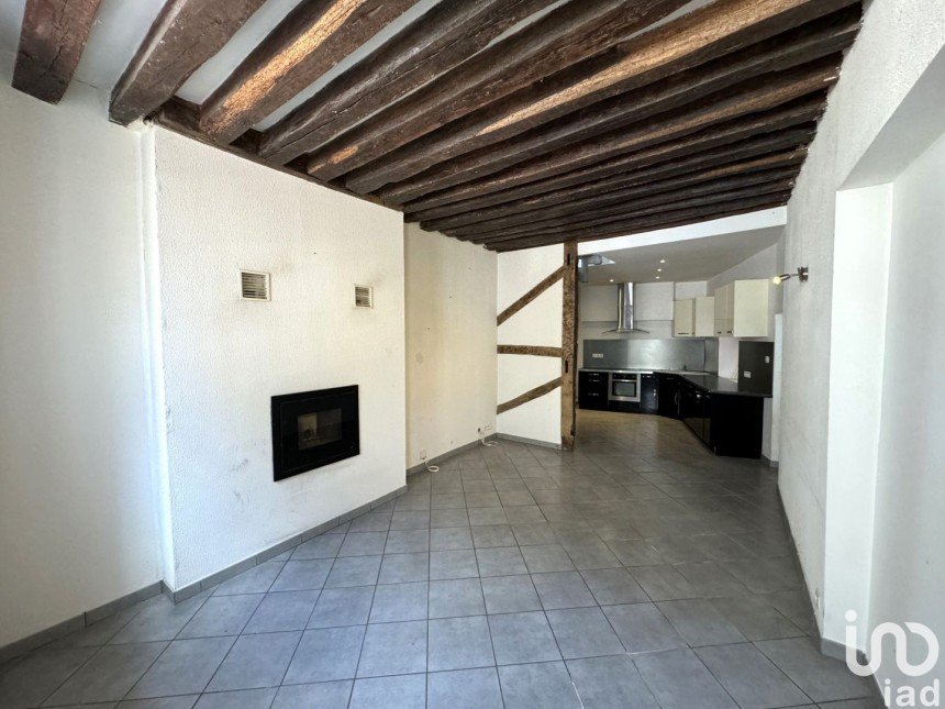 House 4 rooms of 93 m² in Moulins (03000)