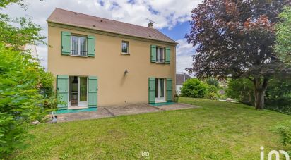 House 6 rooms of 121 m² in Gaillon-sur-Montcient (78250)