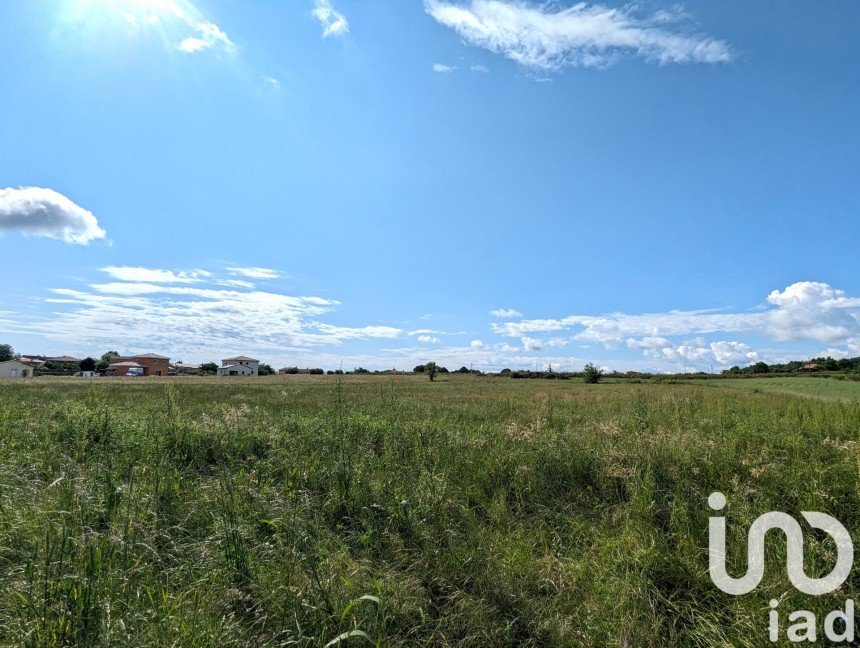 Land of 1,262 m² in Saint-Jeure-d'Ay (07290)