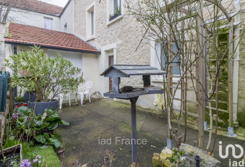 Apartment 3 rooms of 50 m² in Maule (78580)