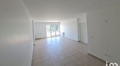 Appartement 3 pièces de 79 m² à Sainte-Geneviève-des-Bois (91700)